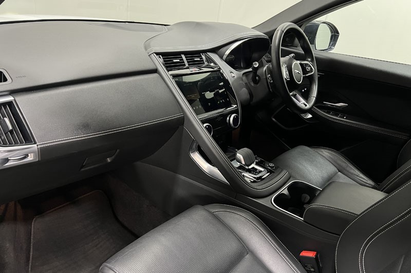 2023 (73) JAGUAR E-PACE 2.0 D200 R-Dynamic SE Black 5dr Auto 5185525