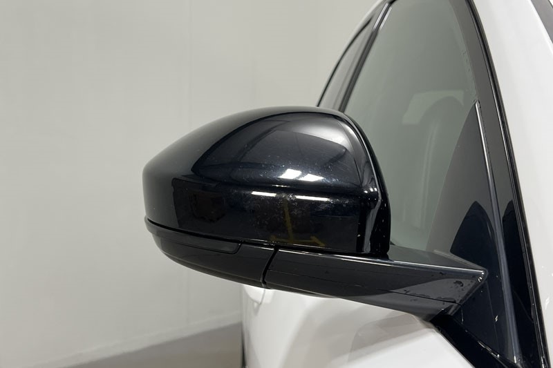 2023 (73) JAGUAR E-PACE 2.0 D200 R-Dynamic SE Black 5dr Auto 5185536