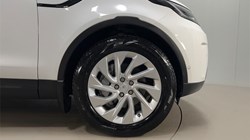 2022 (72) LAND ROVER DISCOVERY 3.0 D250 S 5dr Auto 5183108
