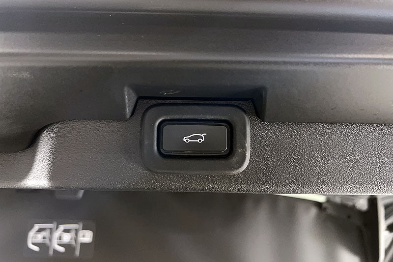 2022 (72) LAND ROVER DISCOVERY 3.0 D250 S 5dr Auto 5183148