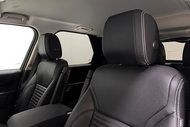 2022 (72) LAND ROVER DISCOVERY 3.0 D250 S 5dr Auto 5183137