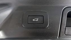 2023 (23) LAND ROVER RANGE ROVER VELAR 2.0 D200 MHEV Dynamic SE 5dr Auto 5237341