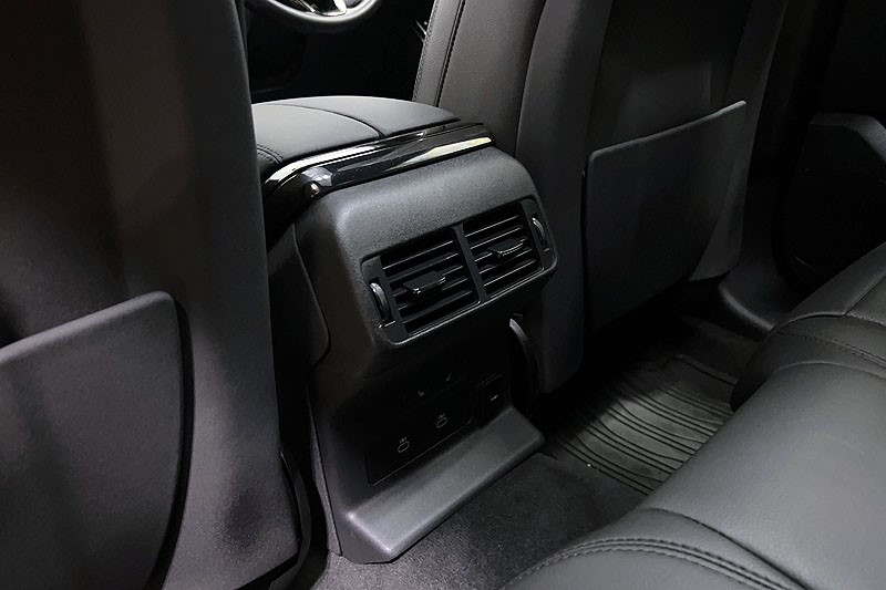 2023 (23) LAND ROVER RANGE ROVER VELAR 2.0 D200 MHEV Dynamic SE 5dr Auto 5237336