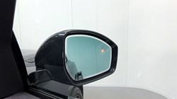 2023 (23) LAND ROVER RANGE ROVER VELAR 2.0 D200 MHEV Dynamic SE 5dr Auto 5237313