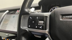 2022 (22) LAND ROVER DISCOVERY 3.0 D300 R-Dynamic SE 5dr Auto 5205106