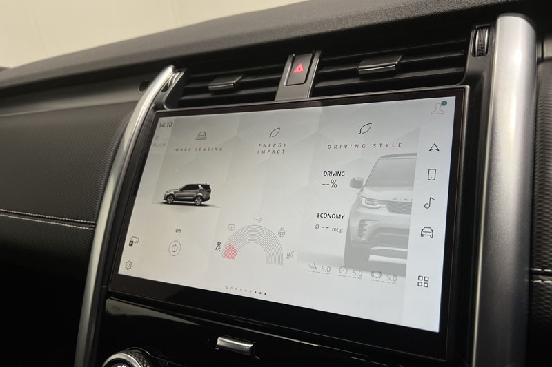 2022 (22) LAND ROVER DISCOVERY 3.0 D300 R-Dynamic SE 5dr Auto 5205116