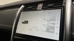 2022 (22) LAND ROVER DISCOVERY 3.0 D300 R-Dynamic SE 5dr Auto 5205116