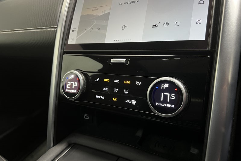 2022 (22) LAND ROVER DISCOVERY 3.0 D300 R-Dynamic SE 5dr Auto 5205111