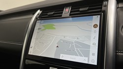 2022 (22) LAND ROVER DISCOVERY 3.0 D300 R-Dynamic SE 5dr Auto 5205112