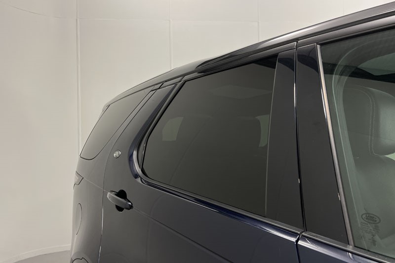 2022 (22) LAND ROVER DISCOVERY 3.0 D300 R-Dynamic SE 5dr Auto 5205134