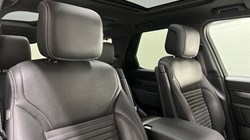 2022 (22) LAND ROVER DISCOVERY 3.0 D300 R-Dynamic SE 5dr Auto 5205104