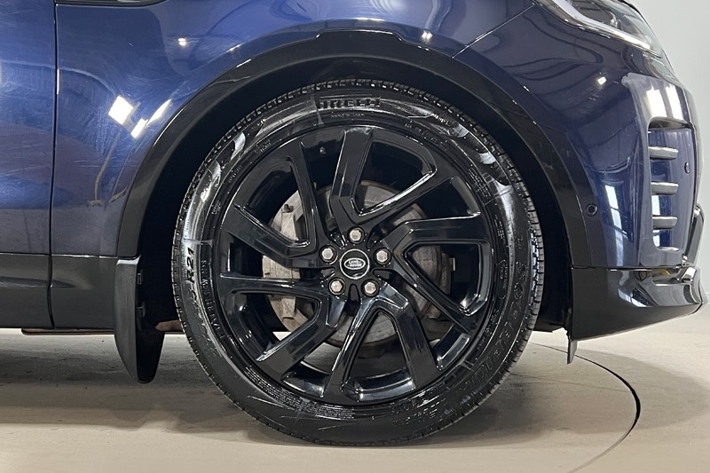 2022 (22) LAND ROVER DISCOVERY 3.0 D300 R-Dynamic SE 5dr Auto 5205092