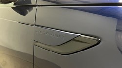 2022 (22) LAND ROVER DISCOVERY 3.0 D300 R-Dynamic SE 5dr Auto 5205137