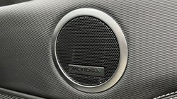 2022 (22) LAND ROVER DISCOVERY 3.0 D300 R-Dynamic SE 5dr Auto 5205099