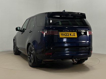 2022 (22) LAND ROVER DISCOVERY 3.0 D300 R-Dynamic SE 5dr Auto
