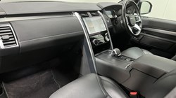 2022 (22) LAND ROVER DISCOVERY 3.0 D300 R-Dynamic SE 5dr Auto 5205120