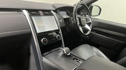 2022 (22) LAND ROVER DISCOVERY 3.0 D300 R-Dynamic SE 5dr Auto 5205121