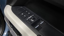 2023 (73) LAND ROVER DEFENDER 3.0 D250 X-Dynamic HSE 90 3dr Auto 5261675