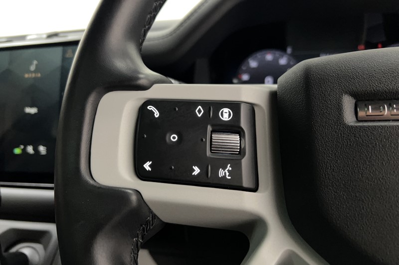 2023 (73) LAND ROVER DEFENDER 3.0 D250 X-Dynamic HSE 90 3dr Auto 5261681