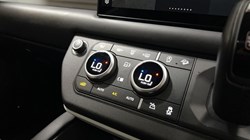 2023 (73) LAND ROVER DEFENDER 3.0 D250 X-Dynamic HSE 90 3dr Auto 5261684