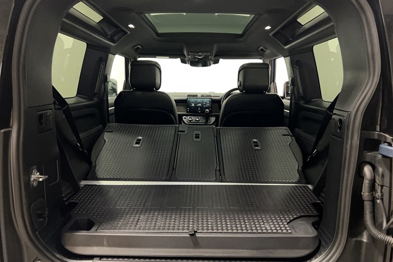 2023 (73) LAND ROVER DEFENDER 3.0 D250 X-Dynamic HSE 90 3dr Auto 5261700