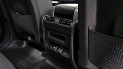 2023 (23) LAND ROVER DEFENDER 3.0 D300 X-Dynamic HSE 110 5dr Auto 5283509