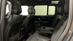 2023 (23) LAND ROVER DEFENDER 3.0 D300 X-Dynamic HSE 110 5dr Auto 5283541