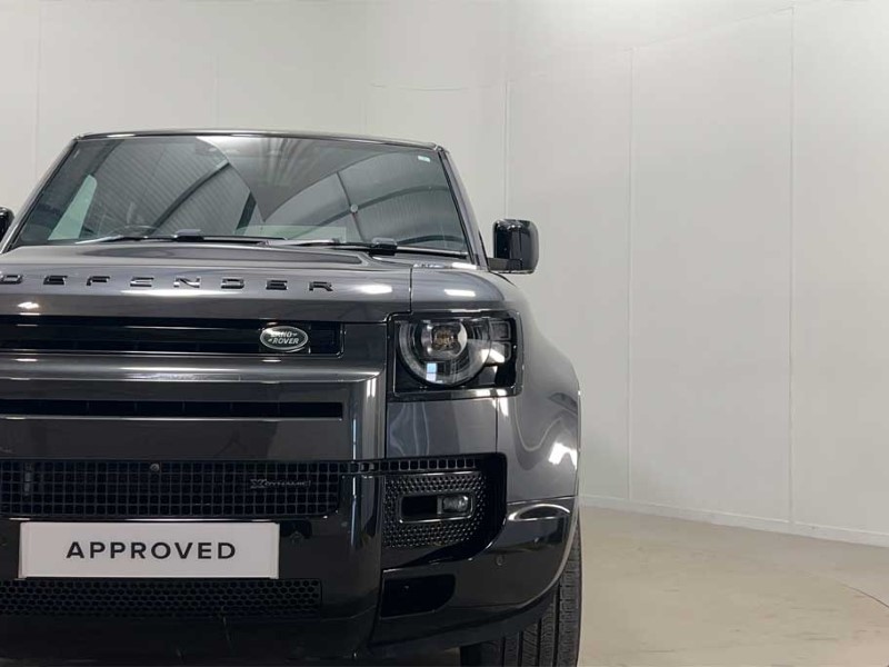 2023 (23) LAND ROVER DEFENDER 3.0 D300 X-Dynamic HSE 110 5dr Auto 5293903