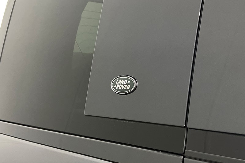 2023 (23) LAND ROVER DEFENDER 3.0 D300 X-Dynamic HSE 110 5dr Auto 5283550