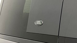 2023 (23) LAND ROVER DEFENDER 3.0 D300 X-Dynamic HSE 110 5dr Auto 5283550