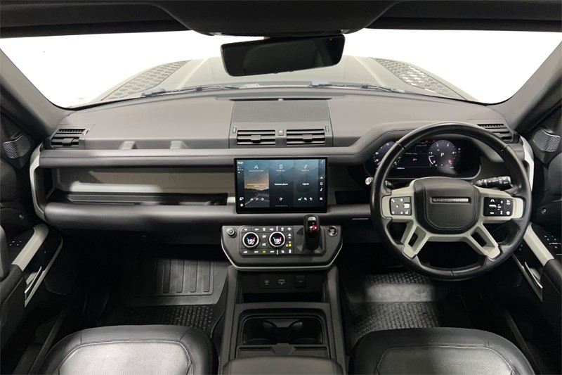 2023 (23) LAND ROVER DEFENDER 3.0 D300 X-Dynamic HSE 110 5dr Auto 5283506