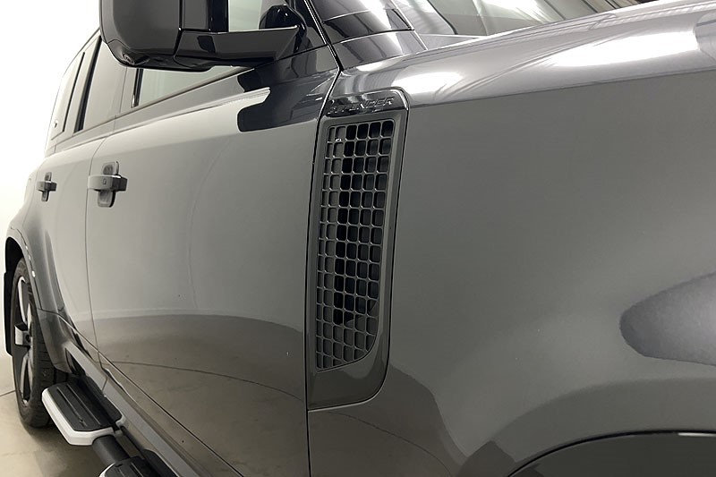 2023 (23) LAND ROVER DEFENDER 3.0 D300 X-Dynamic HSE 110 5dr Auto 5283555