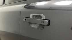 2023 (23) LAND ROVER DEFENDER 3.0 D300 X-Dynamic HSE 110 5dr Auto 5283552