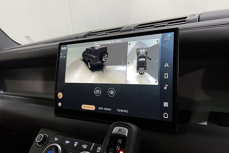 2023 (23) LAND ROVER DEFENDER 3.0 D300 X-Dynamic HSE 110 5dr Auto 5283529