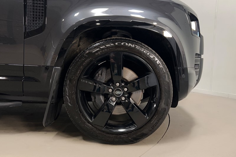 2023 (23) LAND ROVER DEFENDER 3.0 D300 X-Dynamic HSE 110 5dr Auto 5283505