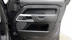 2023 (23) LAND ROVER DEFENDER 3.0 D300 X-Dynamic HSE 110 5dr Auto 5283510