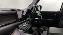 2023 (23) LAND ROVER DEFENDER 3.0 D300 X-Dynamic HSE 110 5dr Auto 5283535