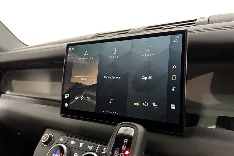 2023 (23) LAND ROVER DEFENDER 3.0 D300 X-Dynamic HSE 110 5dr Auto 5283526