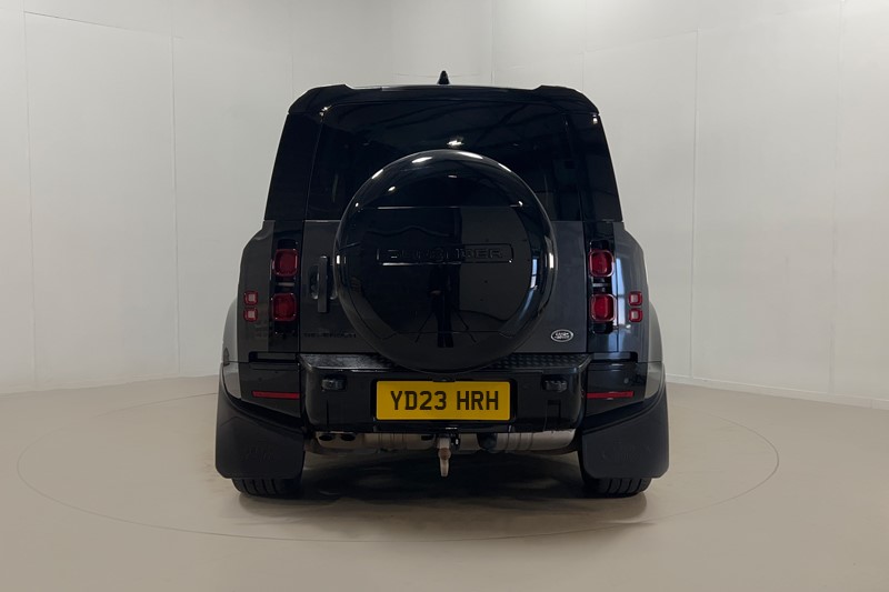 2023 (23) LAND ROVER DEFENDER 3.0 D300 X-Dynamic HSE 110 5dr Auto 5283503