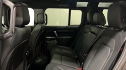 2023 (23) LAND ROVER DEFENDER 3.0 D300 X-Dynamic HSE 110 5dr Auto 5283501