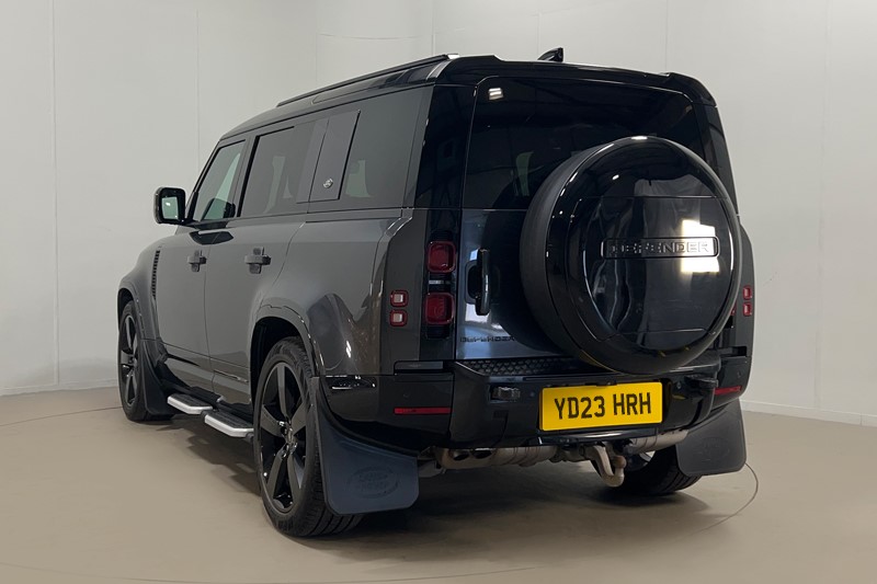 2023 (23) LAND ROVER DEFENDER 3.0 D300 X-Dynamic HSE 110 5dr Auto