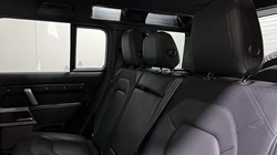 2023 (23) LAND ROVER DEFENDER 3.0 D300 X-Dynamic HSE 110 5dr Auto 5283538