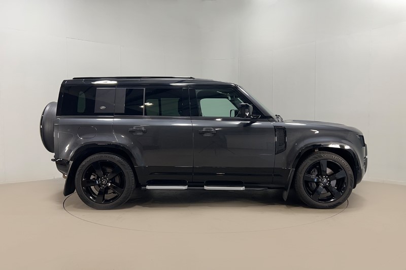 2023 (23) LAND ROVER DEFENDER 3.0 D300 X-Dynamic HSE 110 5dr Auto 5283502