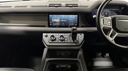 2022 (22) LAND ROVER DEFENDER 2.0 P400e X-Dynamic SE 110 5dr Auto 5200645