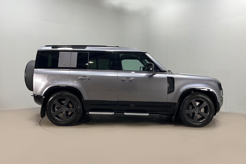 2022 (22) LAND ROVER DEFENDER 2.0 P400e X-Dynamic SE 110 5dr Auto 5200640