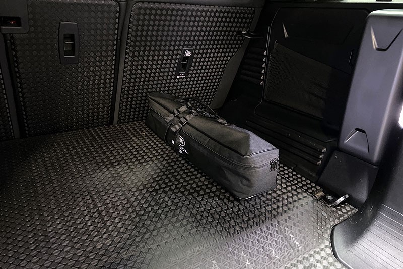 2022 (22) LAND ROVER DEFENDER 2.0 P400e X-Dynamic SE 110 5dr Auto 5200682