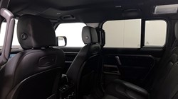2022 (22) LAND ROVER DEFENDER 2.0 P400e X-Dynamic SE 110 5dr Auto 5200674