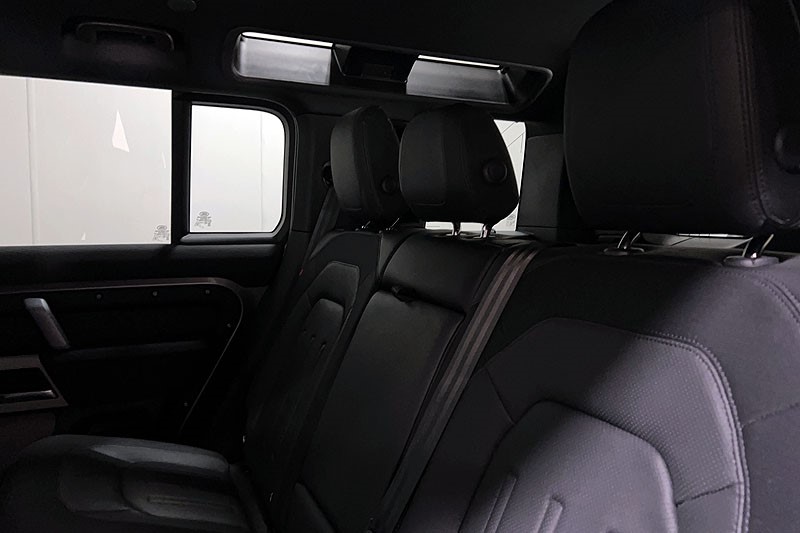 2022 (22) LAND ROVER DEFENDER 2.0 P400e X-Dynamic SE 110 5dr Auto 5200675