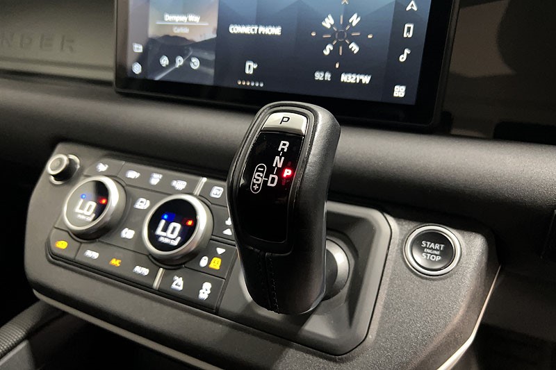 2022 (22) LAND ROVER DEFENDER 2.0 P400e X-Dynamic SE 110 5dr Auto 5200661