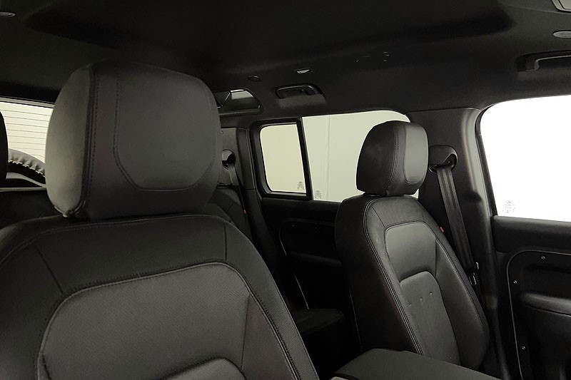 2022 (22) LAND ROVER DEFENDER 2.0 P400e X-Dynamic SE 110 5dr Auto 5200654